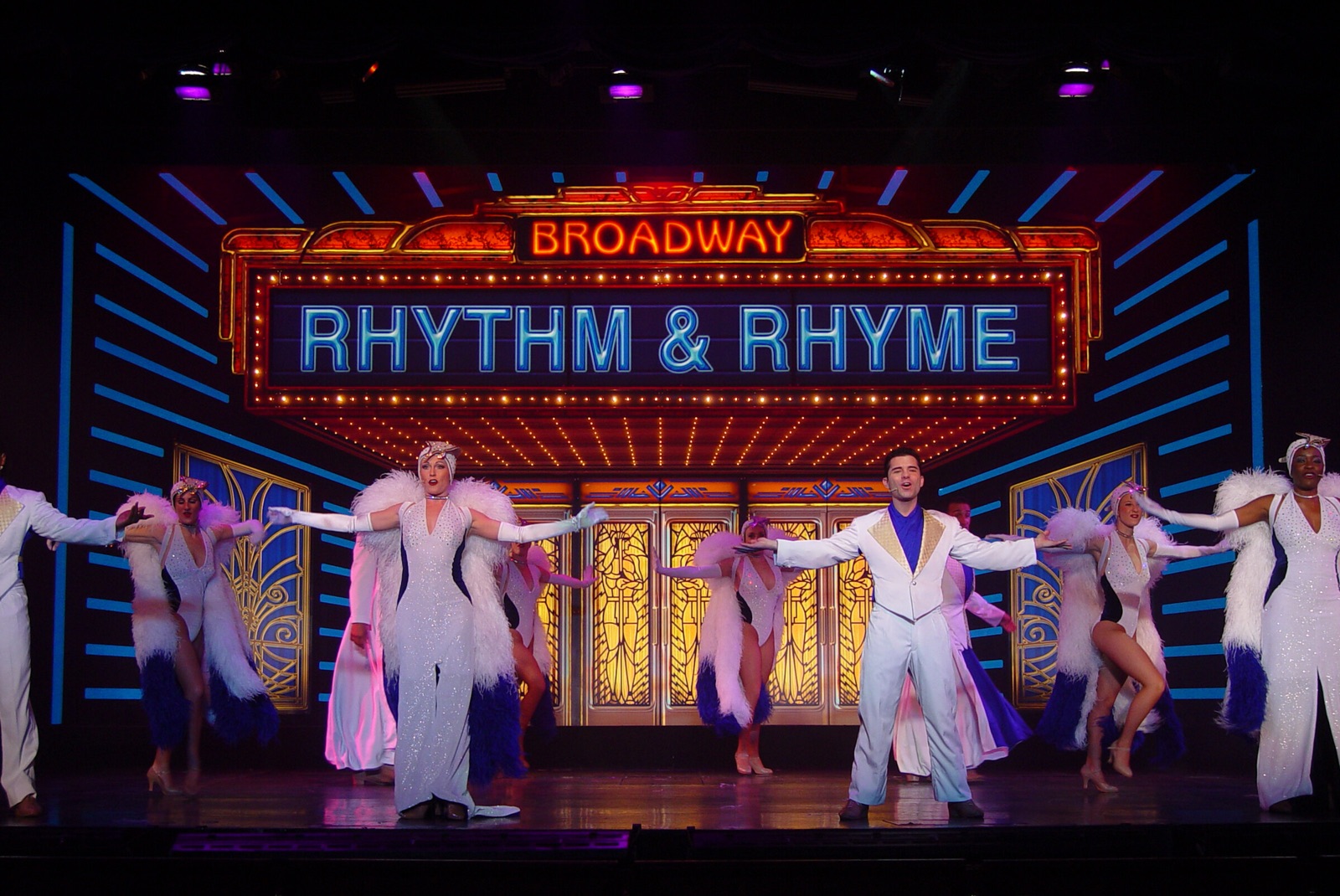 Show de Broadway en el teatro del Grandeur of the Seas